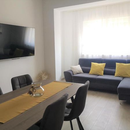 Apartments Tanja Kastela Exterior photo