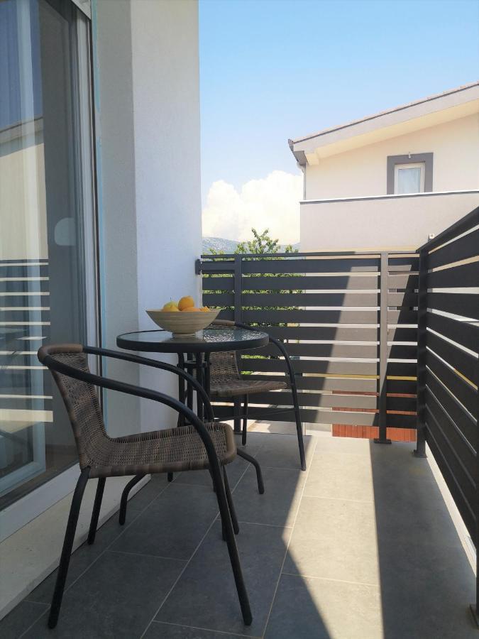 Apartments Tanja Kastela Exterior photo