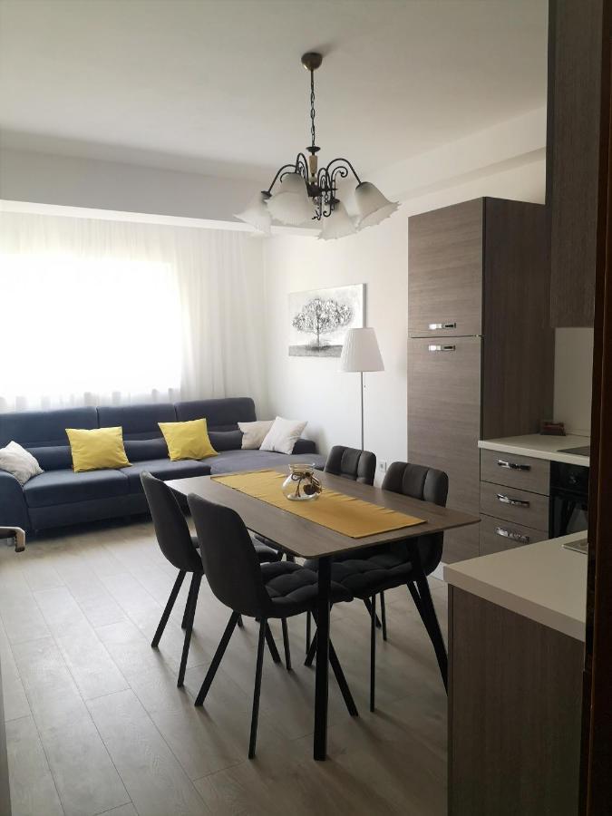Apartments Tanja Kastela Exterior photo