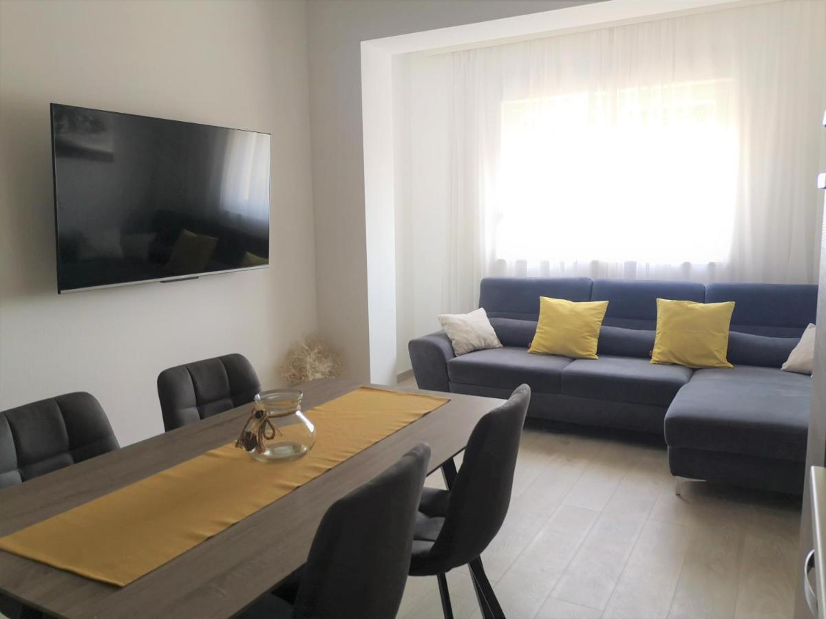 Apartments Tanja Kastela Exterior photo